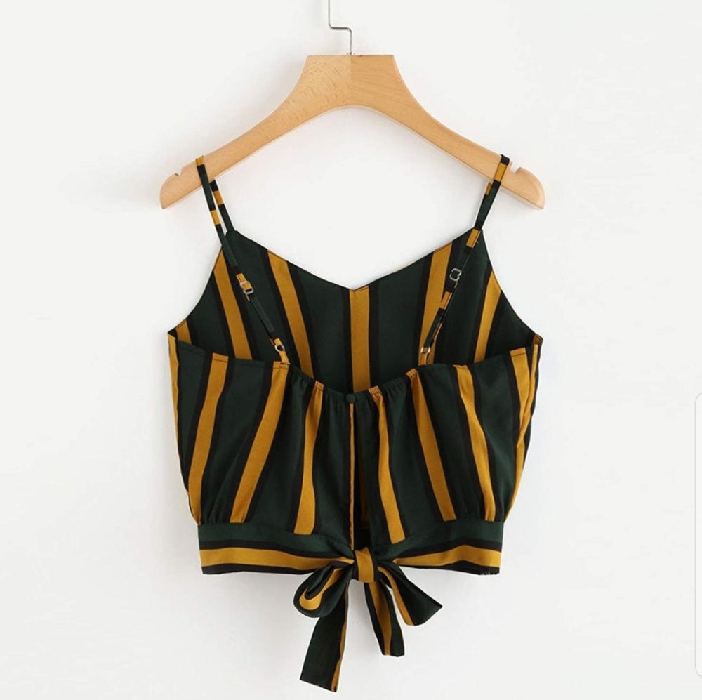 V Neck Striped Cami Crop Top - Picture 6 of 8